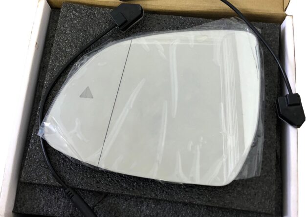 BMW X3/X6/X7 (2018-2024) CPG Mirror Glass – Passenger Side with Blind‑Spot Monitoring